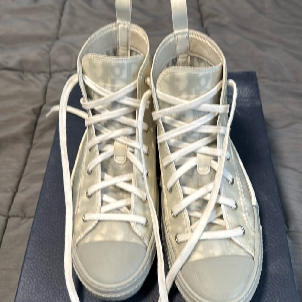 Authentic Men Dior Sneakers Size 8(41)